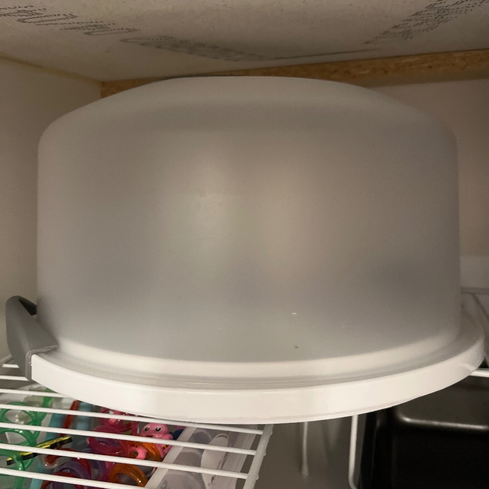 Cake stand